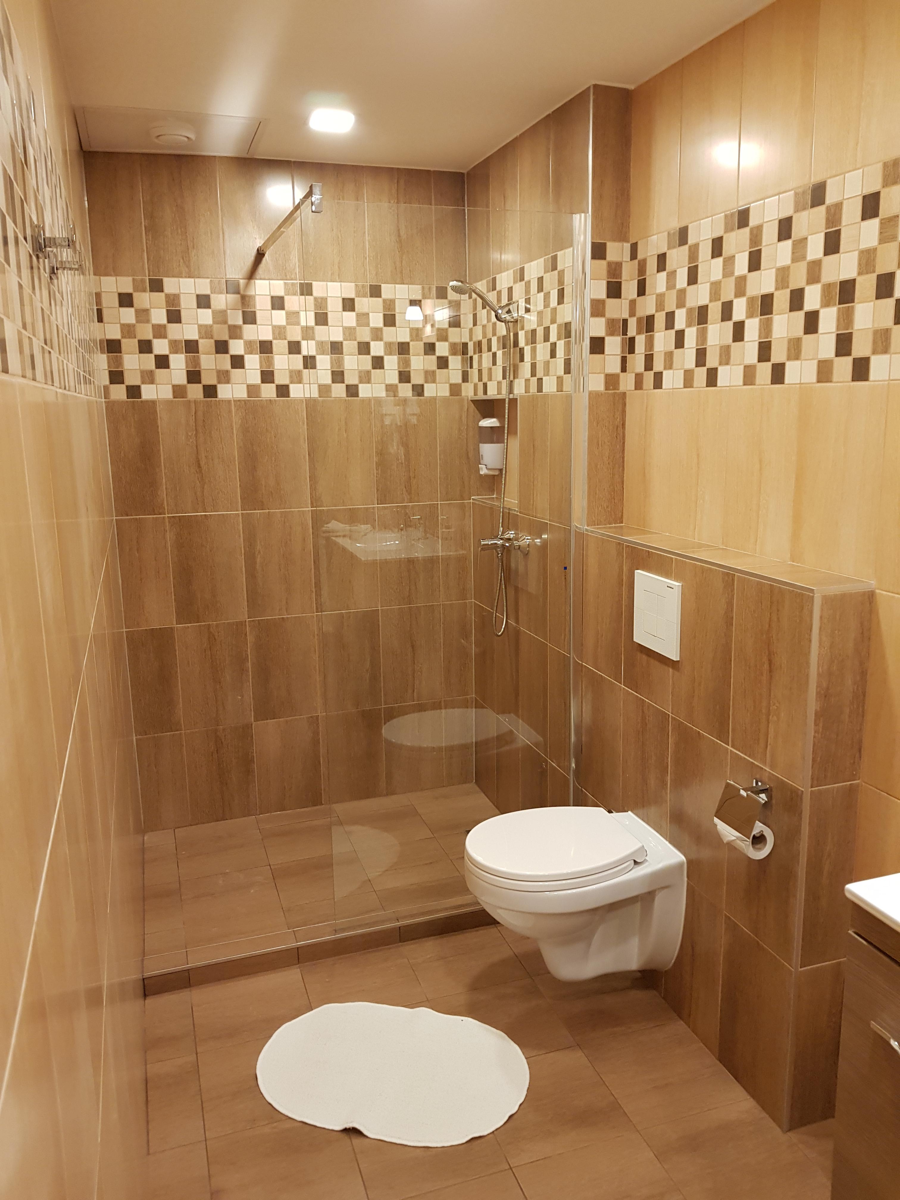 21 And 3* Budapeszt