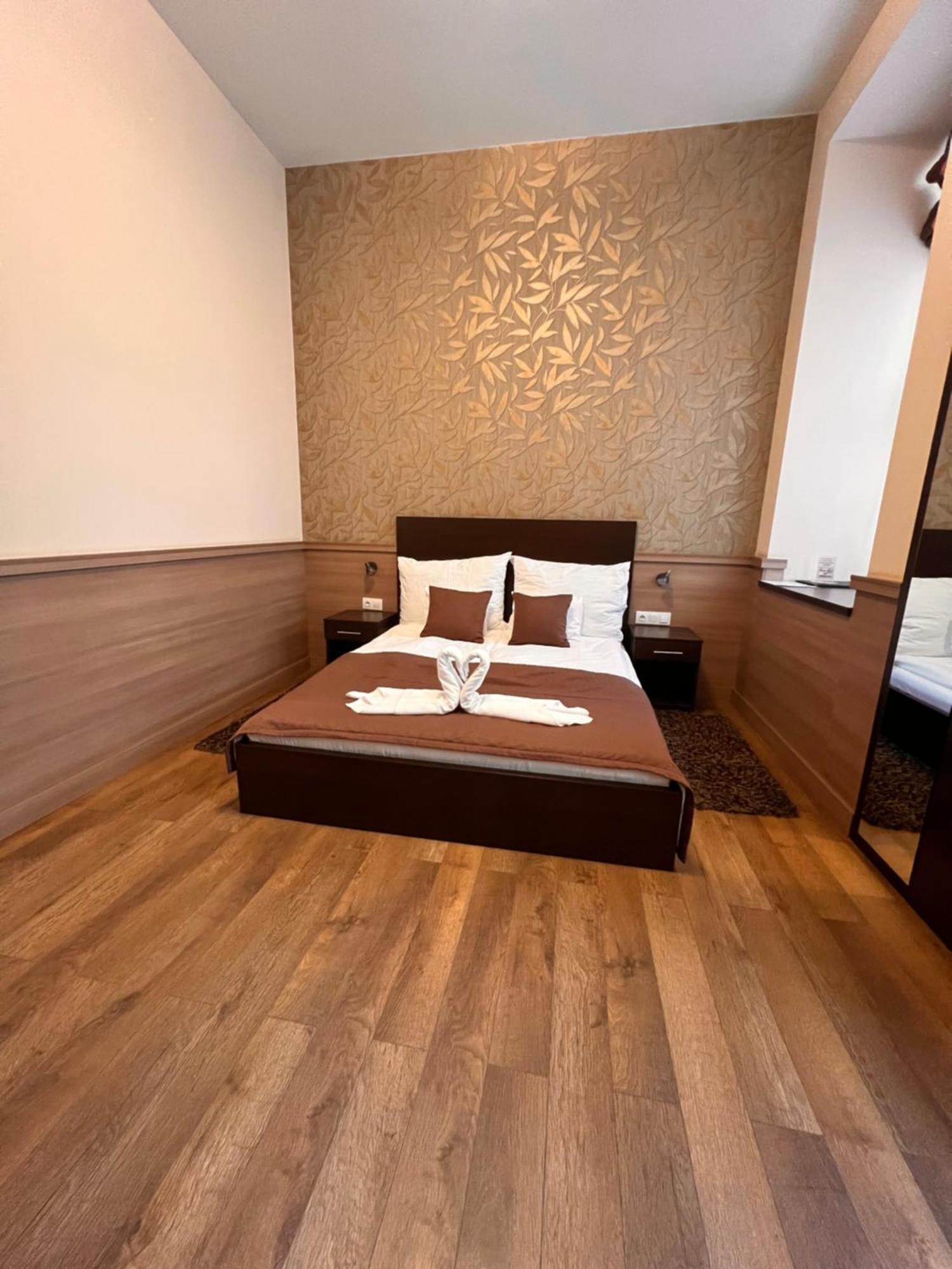 21 And Hotel Budapešť